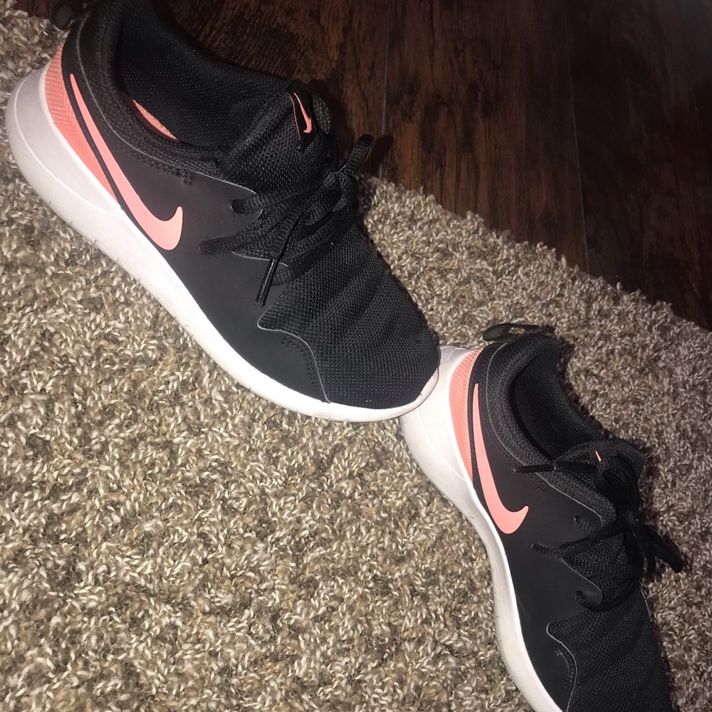 Girls size 2 nike